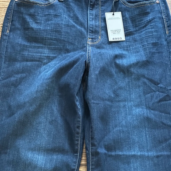 Judy Blue straight fit Dark Indigo Jeans - Picture 4 of 8